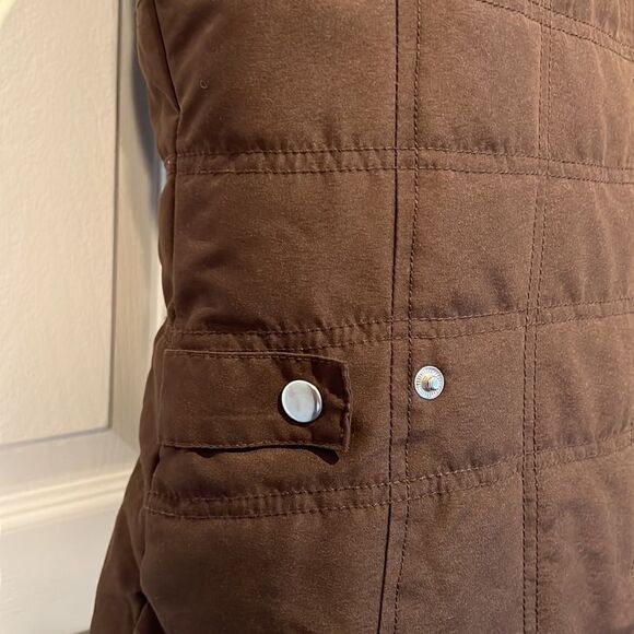 ‎Kirkland Signature Brown/Cream Reversible Vest Size S - Picture 8 of 13